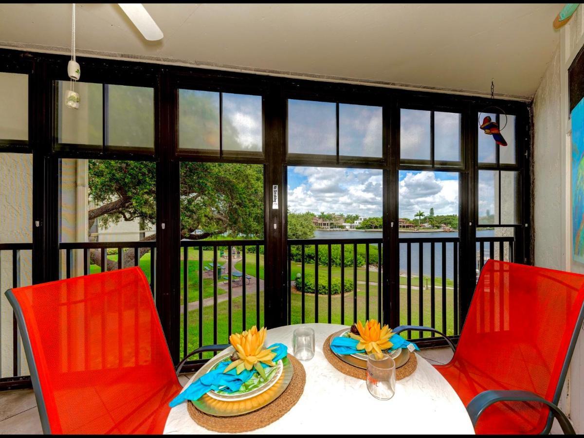 Luxury Waterfront Views - Heated Pool - 1400Sf Duplex - Minutes To The Beach 시에스타 키 외부 사진